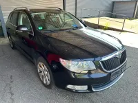 Second-hand Skoda Superb Ambition 140 CP (102 kW) 2013 Negru Break