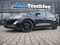 Używany Ford Focus Cool & Connect 150 KM (110 kW) 2019 Czarny Kombi