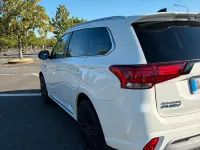 Gebraucht Mitsubishi Outlander P-HEV Basis 224 PS (164 kW) 2020 Weiß SUV