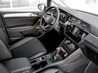 Neu VW Touran Edition 150 PS (110 kW) 2026 Pure white uni Van / Kleinbus