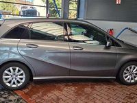 Gebraucht Mercedes 200 136 PS (100 kW) 2012