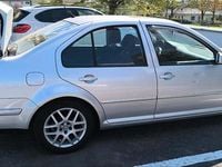 Second-hand VW Bora 102 CP (75 kW) 2002 Argintiu Berlinǎ