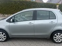 Gebraucht Toyota Yaris 87 PS (63 kW) 2008 Silber Kleinwagen