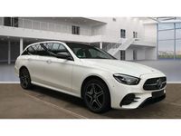 Gebraucht Mercedes E300 AMG 306 PS (225 kW) 2022 Polarweiss Kombi