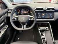 Neu MG ZS Luxury 197 PS (144 kW) 2025 Rot Limousine