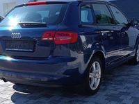 Usata Audi A3 Attraction 105 CV (77 kW) 2012 Blu Utilitaria