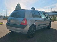 Gebraucht Renault Clio II Dynamique 98 PS (72 kW) 2004 Blau Kleinwagen
