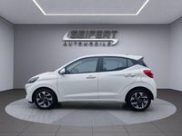 Gebraucht Hyundai i10 Trend 79 PS (58 kW) 2025 Atlas white / sol Kleinwagen