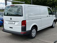 Gebraucht VW T6.1 150 PS (110 kW) 2024 Weiß Van