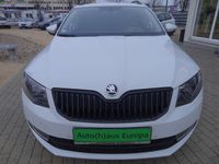 Gebraucht Skoda Octavia Elegance 105 PS (77 kW) 2014 Weiß Kombi