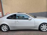 Gebraucht Mercedes CLK230 199 PS (146 kW) 2002 Silber Coupé