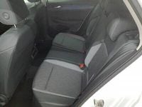 Gebraucht VW Golf VIII Pro 116 PS (85 kW) 2024 Weiß (pure white) Limousine