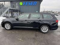 Gebraucht VW Passat 150 PS (110 kW) 2023 Deep black perleffekt Kombi