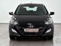 Gebraucht Hyundai i30 Classic 90 PS (66 kW) 2013 Schwarz Kombi
