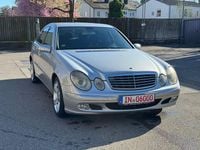 Gebraucht Mercedes E270 Elegance 177 PS (130 kW) 2002 Silber Limousine