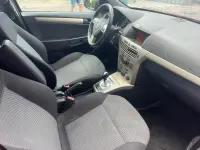 Gebraucht Opel Astra 105 PS (77 kW) 2009 Rot Kombi