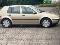 Gebraucht VW Golf IV 75 PS (55 kW) 2001 Gelb Kleinwagen