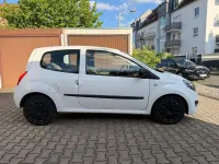 Używany Renault Twingo 75 KM (55 kW) 2011 Biały Hatchback