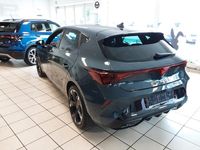 Neu Cupra Leon 150 PS (110 kW) 2026 Blau Limousine
