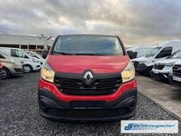 Gebraucht Renault Trafic Expression 145 PS (106 kW) 2017 Rot Van / Kleinbus