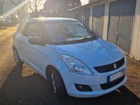 Gebraucht Suzuki Swift 94 PS (69 kW) 2012 Weiß Kleinwagen