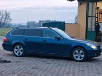 Gebraucht BMW 530 235 PS (172 kW) 2007 Blau Kombi