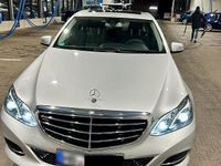 Gebraucht Mercedes E220 170 PS (125 kW) 2013 Silber Limousine