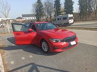 Gebraucht BMW 320 Advantage 190 PS (139 kW) 2019 Rot Kombi