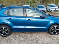 Gebraucht VW Polo 90 PS (66 kW) 2014 Blau Kleinwagen