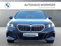 Gebraucht BMW 520 M Sport 190 PS (139 kW) 2025 M carbonschwarz Kombi