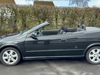 Gebraucht Opel Astra Cabriolet 125 PS (91 kW) 2004 Schwarz Cabrio