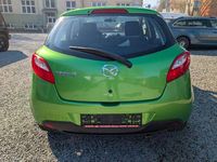 Second-hand Mazda 2 Edition 75 CP (55 kW) 2012 Verde Hatchback