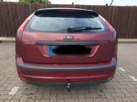 Gebraucht Ford Focus 116 PS (85 kW) 2005 Rot Limousine