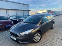 Gebraucht Ford Focus Trend 101 PS (74 kW) 2017 Grau Kombi
