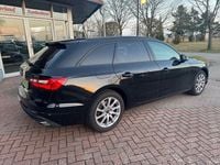 Gebraucht Audi A4 Basis 150 PS (110 kW) 2022 Schwarz Kombi
