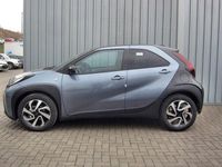 Neu Toyota Aygo X 72 PS (52 kW) 2025 Celestite grey (1k3)/ black mi SUV