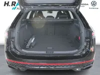 Gebraucht VW Passat R-line 150 PS (110 kW) 2026 Schwarz Kombi