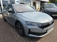 Neu Skoda Octavia SportLine 204 PS (150 kW) 2026 Smokey diamondsilber metallic Kombi