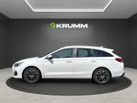 Gebraucht Hyundai i30 Trend 116 PS (85 kW) 2018 Weiß Kombi