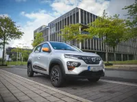 Usado Dacia Spring 13 kW (19 CV) 2022 Plateado Utilitario