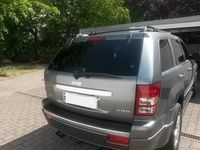 Gebraucht Jeep Grand Cherokee Overland 218 PS (160 kW) 2006 Grau metallic SUV