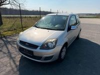 Gebraucht Ford Fiesta Style 60 PS (44 kW) 2008 Silber Kleinwagen