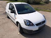 Gebraucht Ford Fiesta 69 PS (50 kW) 2008 Weiß Kleinwagen
