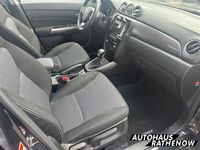 Gebraucht Suzuki Vitara Comfort 116 PS (85 kW) 2024 Cosmic black pearl metallic SUV