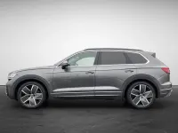 Gebraucht VW Touareg Elegance 286 PS (210 kW) 2025 Grau (siliziumgrau metallic) SUV