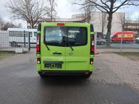 Gebraucht Opel Vivaro 95 PS (69 kW) 2018 Grün Van / Kleinbus