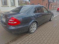 Gebraucht Mercedes E220 150 PS (110 kW) 2004 Limousine