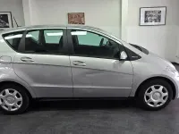 Gebraucht Mercedes A160 Elegance 95 PS (69 kW) 2011 Silber Van / Kleinbus