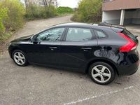 Gebraucht Volvo V40 122 PS (89 kW) 2017 Schwarz Limousine