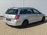 Gebraucht Opel Astra Edition 140 PS (102 kW) 2006 Starsilber metallic Kombi
